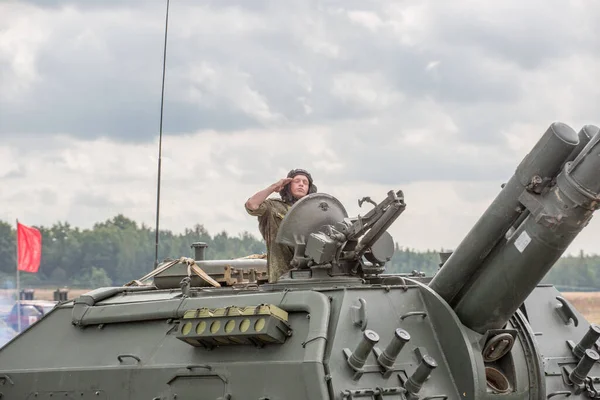 Zhukovsky, Rusya - 16 Ağustos 2014, Zhukovsky 'de tank gösterisi — Stok fotoğraf