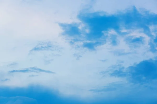 Awan Langit Malam Musim Panas Bentuk Yang Berbeda — Stok Foto