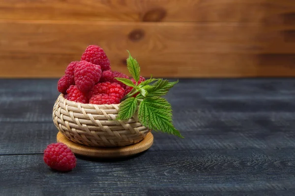 Ripe Tasty Bright Fresh Raspberry Wicker Basket Cutting Board Wooden — Stock Photo, Image