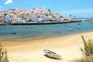 Ferragudo, Algarve, Portuga 'ya bakın