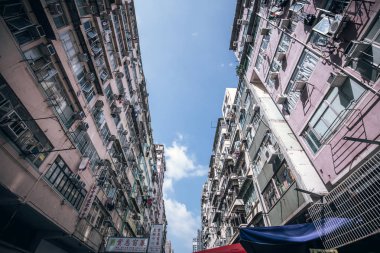Arazi ve binalar gündüz sırasında. Hong Kong 