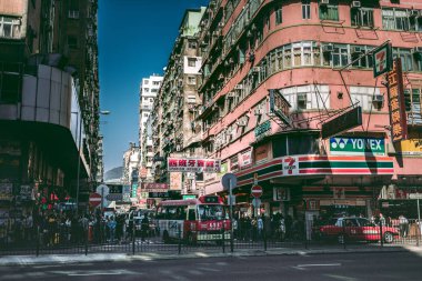 21 Ekim 2017 - Kings Cross Station, Londra: İç ve dış görünümü Kings Cross İstasyonu ve Londra, İngiltere'de alışveriş