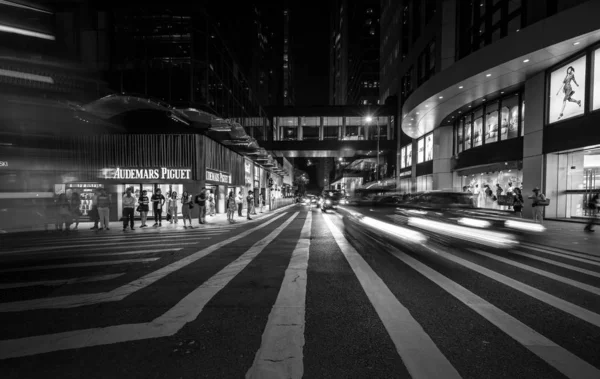 Rua Com Pessoas Transporte Durante Dia Hong Kong Imagem Preto — Fotografia de Stock