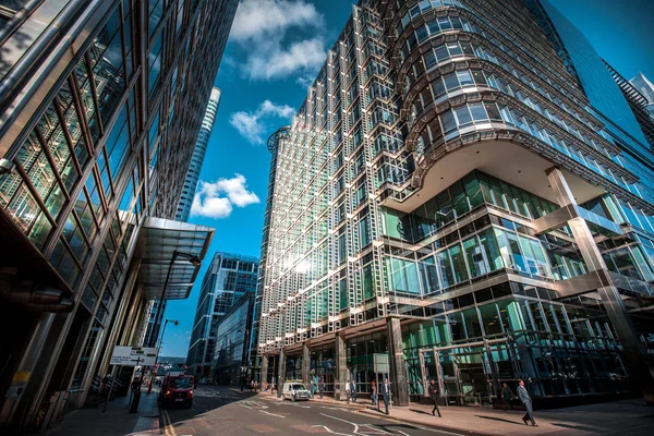 10 Ağustos 2017 - Tsim Sha Tsui, Hong Kong: İnsan kalabalığı ile sokak görmek