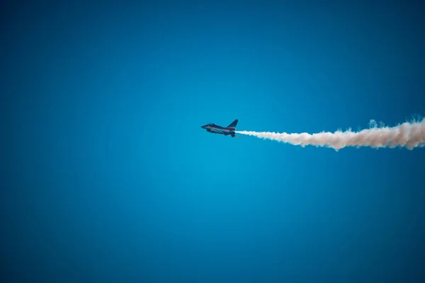 Landing Van Een Vliegtuig Zeewater — Stockfoto