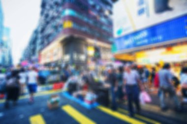 Evler ve dükkanlar, 19 Kasım, 2016 - Tsim Sha Tsui, Hong Kong ile kalabalık sokak 