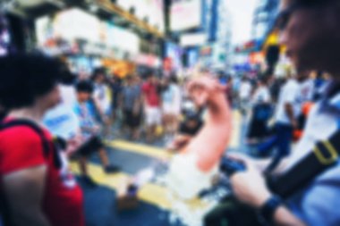 Evler ve dükkanlar, 19 Kasım, 2016 - Tsim Sha Tsui, Hong Kong ile kalabalık sokak 