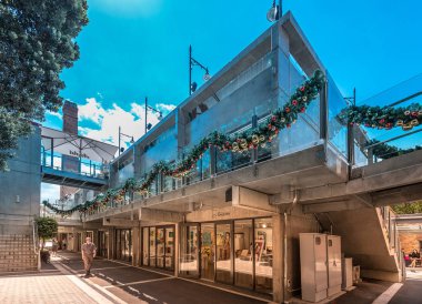 Gündüz, Hong Kong sırasında modern sokak 