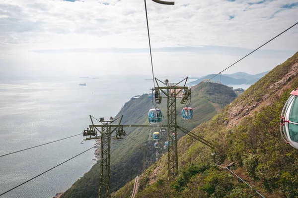 Hong Kong November 2018 Touristen Fahren Mit Der Seilbahn Den — Stockfoto