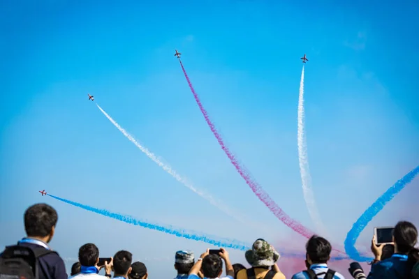 Aero Show Klarblå Himmel Dagtid — Stockfoto