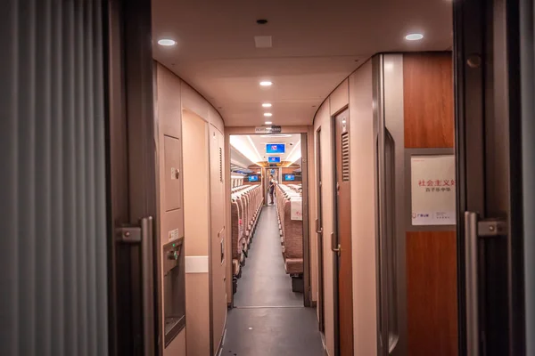 空の近代的な列車の内部 — ストック写真