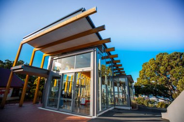 Gündüz sırasında Hong Kong manzaralı