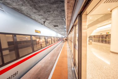 içinin boş modern Tren 