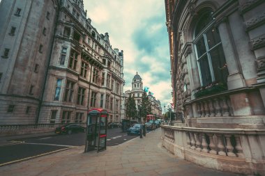 21 Ekim 2017 - Kings Cross Station, Londra: İç ve dış görünümü Kings Cross İstasyonu ve Londra, İngiltere'de alışveriş