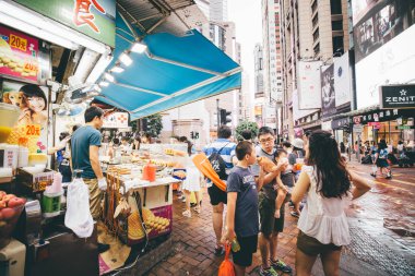 Keşif Hong Kong - kalabalık ve eski konut