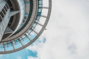Gündüz, Hong Kong sırasında modern sokak 