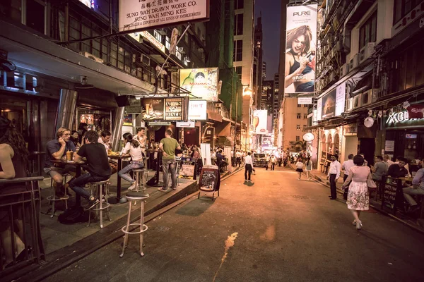 Keşif Hong Kong - kalabalık ve eski konut — Stok fotoğraf
