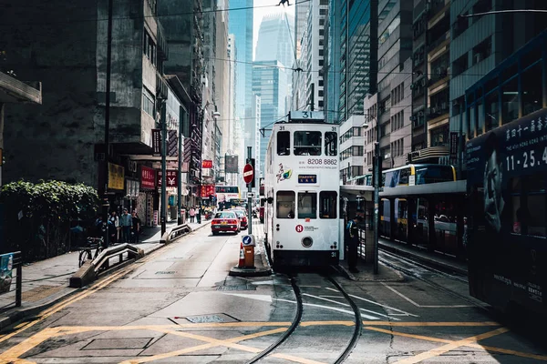 Rua Com Pessoas Transporte Durante Dia Hong Kong — Fotografia de Stock