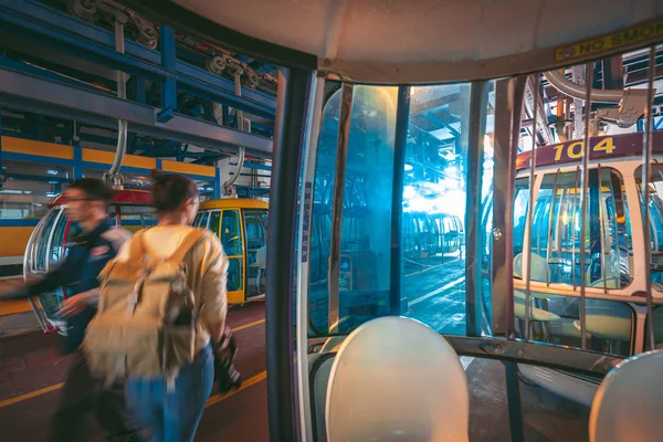 Hong Kong Novembro 2018 Turistas Viajam Teleférico Ocean Park — Fotografia de Stock