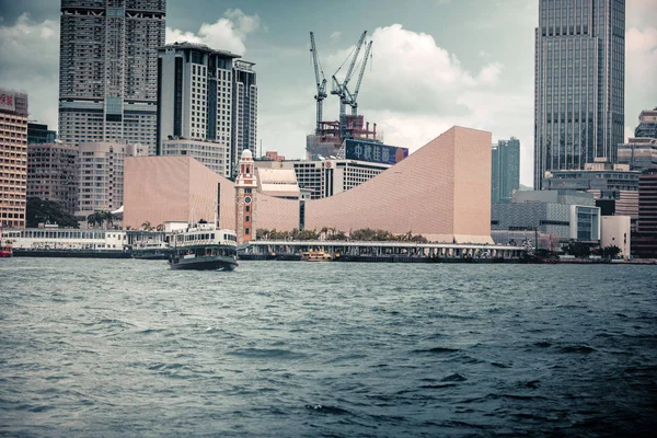 Путешествие Азия Сити Гонконг Китай Вид Небоскребы Против Воды — стоковое фото