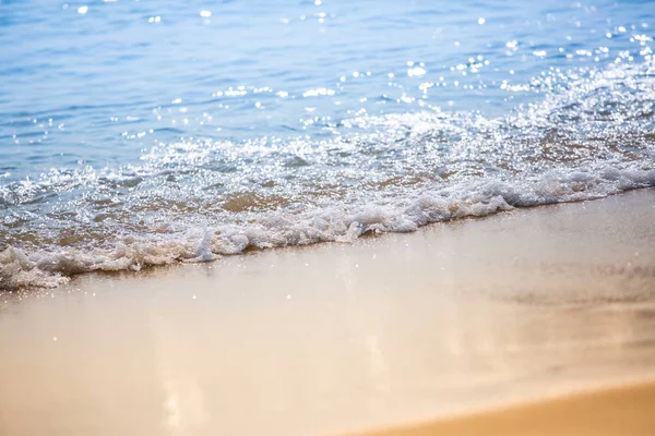 Wavy Ocean Sandy Beach — Stock Photo, Image