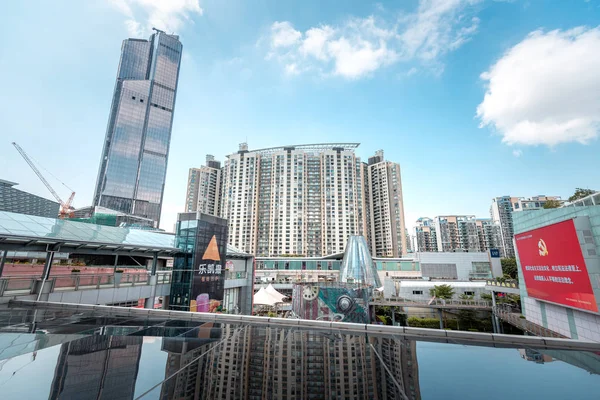 Shenzhen Cina Giugno 2018 Centro Commerciale Architettura Moderna Nel Centro Foto Stock