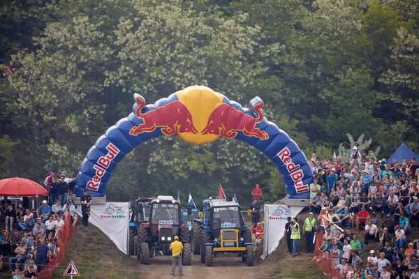 Traktor Mud Racing Road Terräng Tävlingar Cross Country Terräng Bizon — Stockfoto