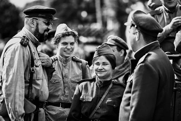 Personer Militär Uniform För Att Hedra Segerdagen Semestern Militär Historiskt — Stockfoto