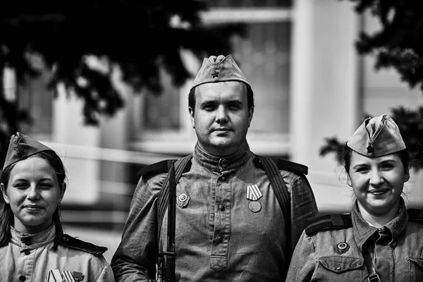 Personer Militär Uniform För Att Hedra Segerdagen Semestern Militär Historiskt — Stockfoto