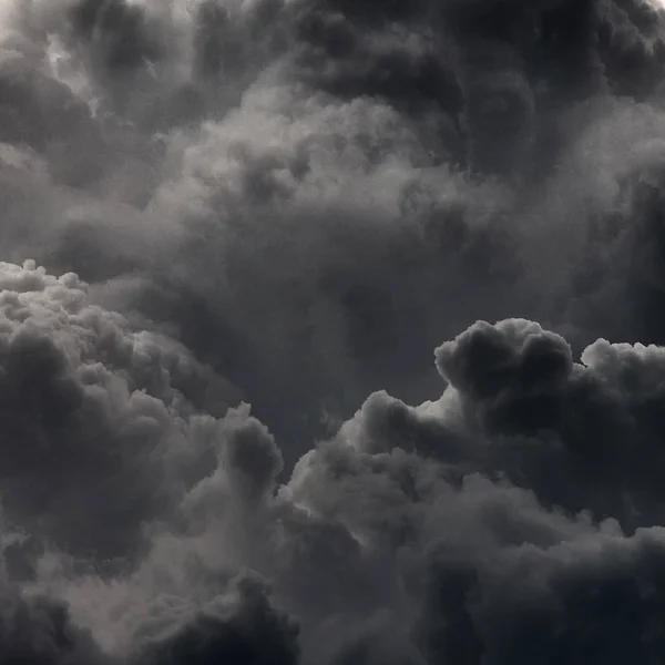 Хмари Фону Драматичні Сірі Хмари — стокове фото