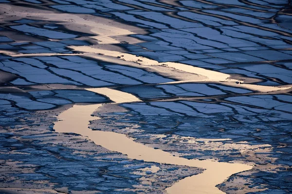 Ice Pond Water Freezing — Stock Photo, Image