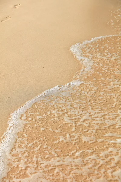Які Хвилі Кімнатах Піщаний Пляж Тло Сплеск Хвилі Піщаний Пляж — стокове фото