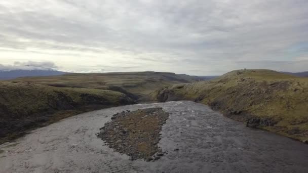 Haifoss Καταρράκτη Στα Υψίπεδα Της Ισλανδίας Αεροφωτογραφία Δραματικό Τοπίο Του — Αρχείο Βίντεο