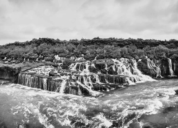 Надзвичайно Красивий Красномовний Водоспад Лавові Водоспади Водоспад Стікає Лавових Полів — стокове фото