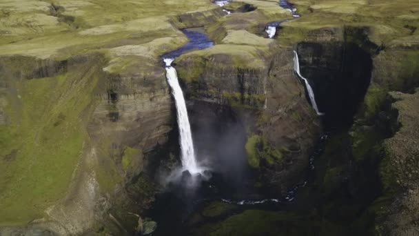 Cascada Haifoss Las Tierras Altas Islandia Vista Aérea Paisaje Dramático — Vídeo de stock