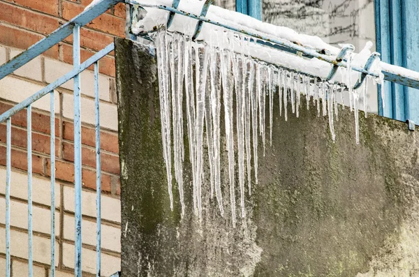 Lodowce Zwisające Dachu — Zdjęcie stockowe