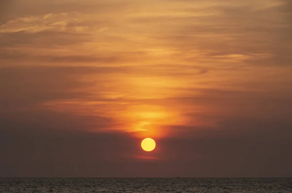 Закат Море Солнце Садится Воде — стоковое фото
