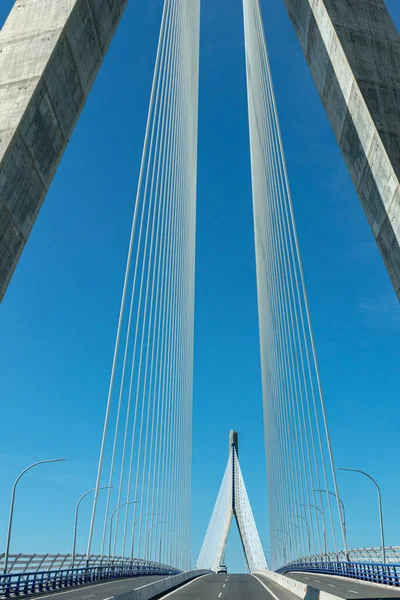 Detalle Puente Colgante Torre Soporte Varillas Amarre Cables Tensión —  Fotos de Stock