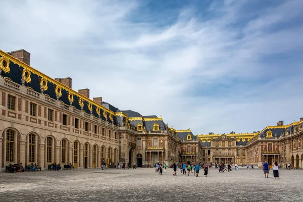 Versalles Francia Agosto 2019 Visitantes Del Palacio Versalles Castillo Real —  Fotos de Stock