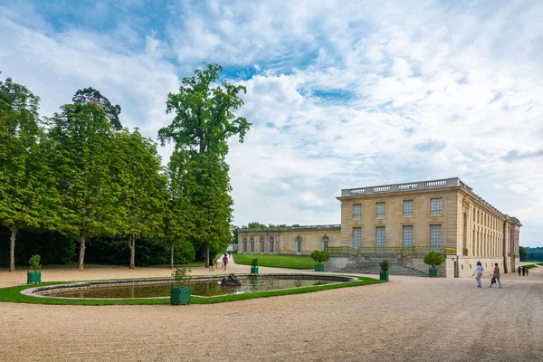 Versay 'daki Büyük Trianon Sarayı — Stok fotoğraf
