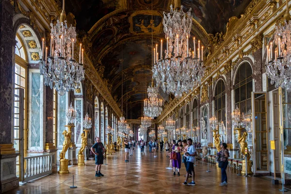 Versailles France Серпня 2019 Люди Які Відвідують Зал Дзеркал Версалі — стокове фото