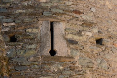 Yay ve balyalara takılan yarıklar.