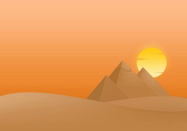 Gün batımı ile yaz peyzaj ve Mısır Piramitleri Giza kum turuncu sarı ve turuncu bulut güneş ile. 