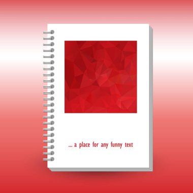 günlük ya da defter sarmal telli defter ile kapak vektör - A5 - düzen broşür kavramı - canlı kanlı kırmızı renkli poligonal üçgen bilmece ile biçimlendirmek