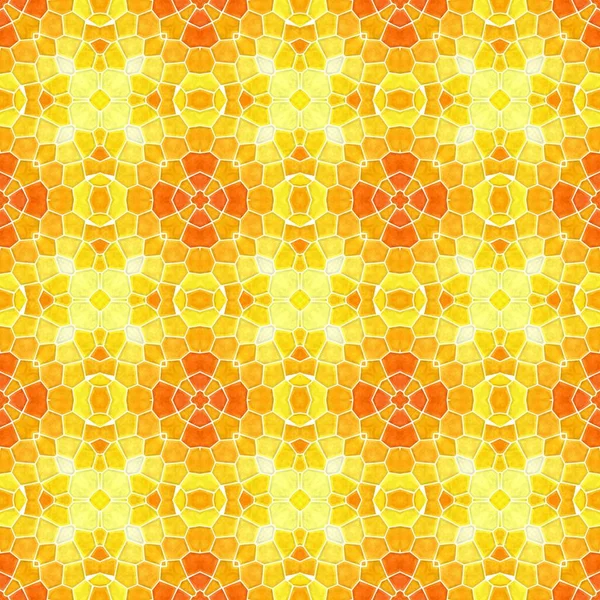 Mozaika kaleidoskop vzor bezešvé textury pozadí - sluneční žluté a oranžové barvy s bílou spárovací hmoty — Stock fotografie