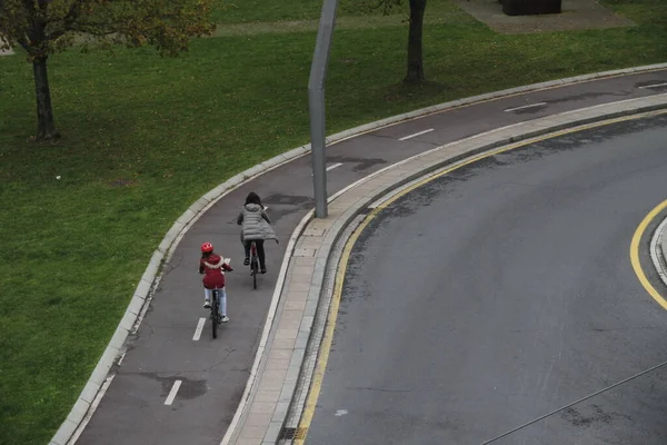 Radfahren Einer Städtischen Umgebung — Stockfoto