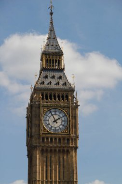 Big Ben, Elizabeth Tower, Londra olarak da bilinir.