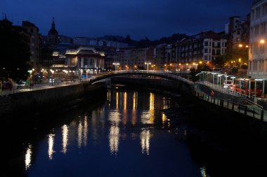Bilbao şehrindeki şehir manzarası
