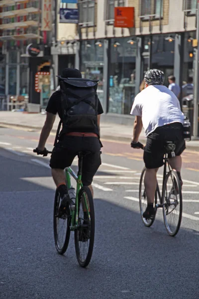 Radfahren Der Stadt — Stockfoto