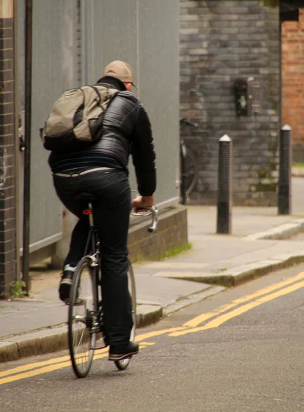 Radfahren Der Stadt — Stockfoto